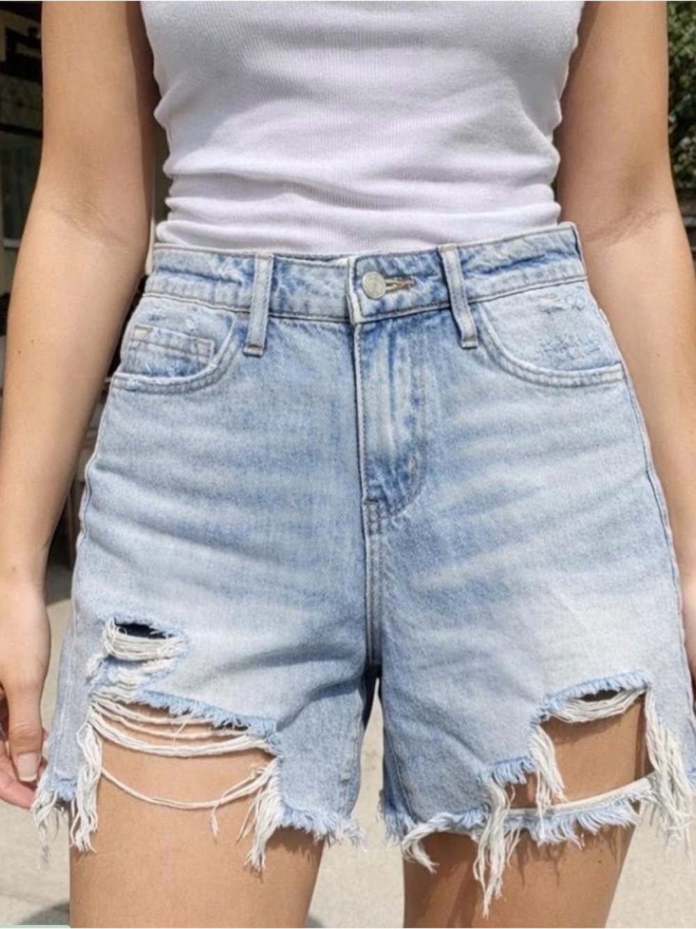 Vervet Rebecca by Flying Monkey Light Wash Distressed Denim Shorts size XS